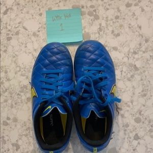 Nike Little Kids size 1 soccer cleats.